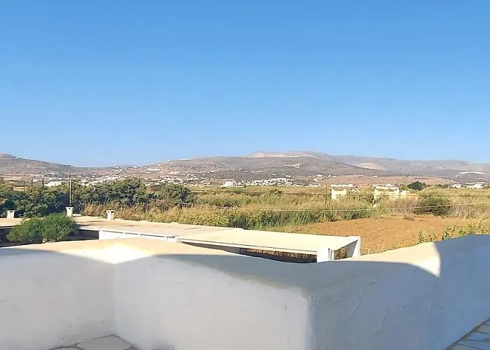 Rosanna Kite By The Sea & Pool With Sunset